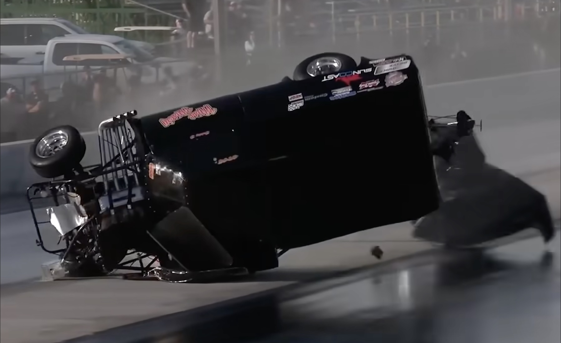 “Miss Misery” 4×4 Pickup Suffers Violent Crash At Battle For The Thrones