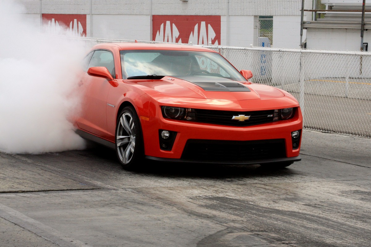 580 HP and 1,320 Feet: We Drag Test the New Camaro ZL1