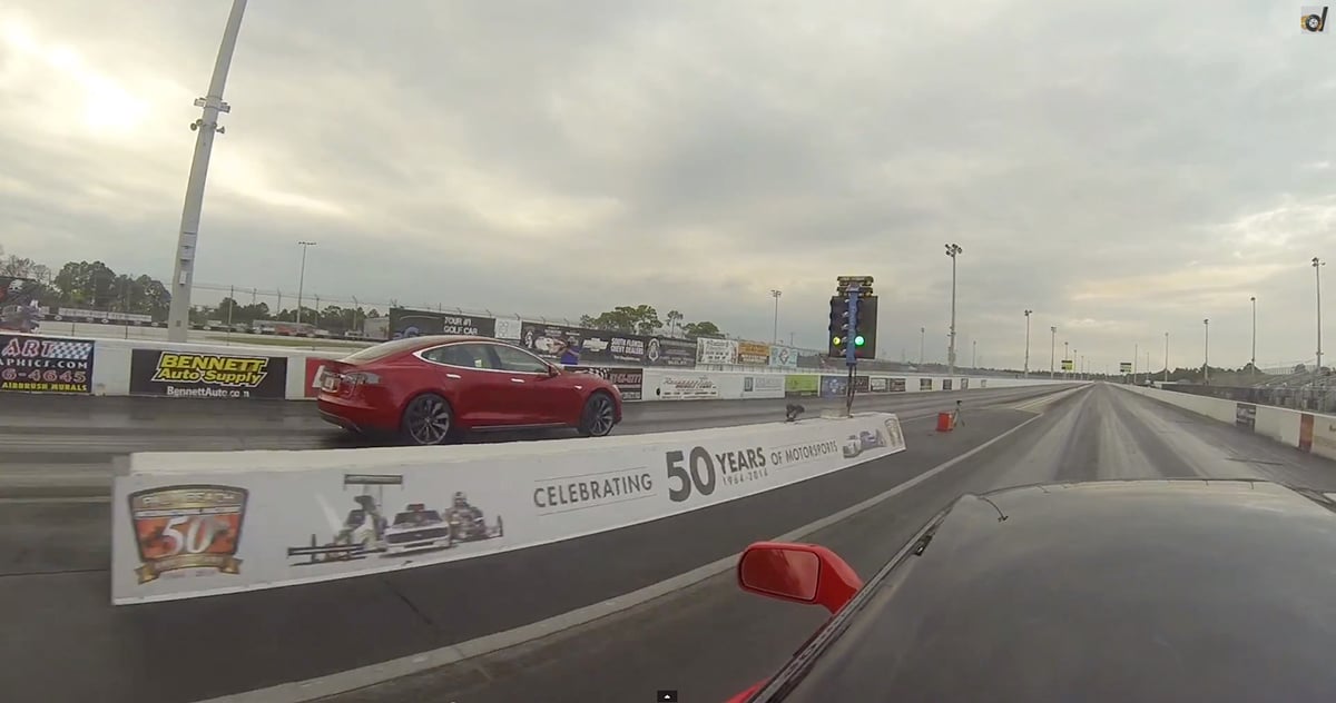 Video: C7 Stingray vs. Tesla Model S P85 at the Drag Strip