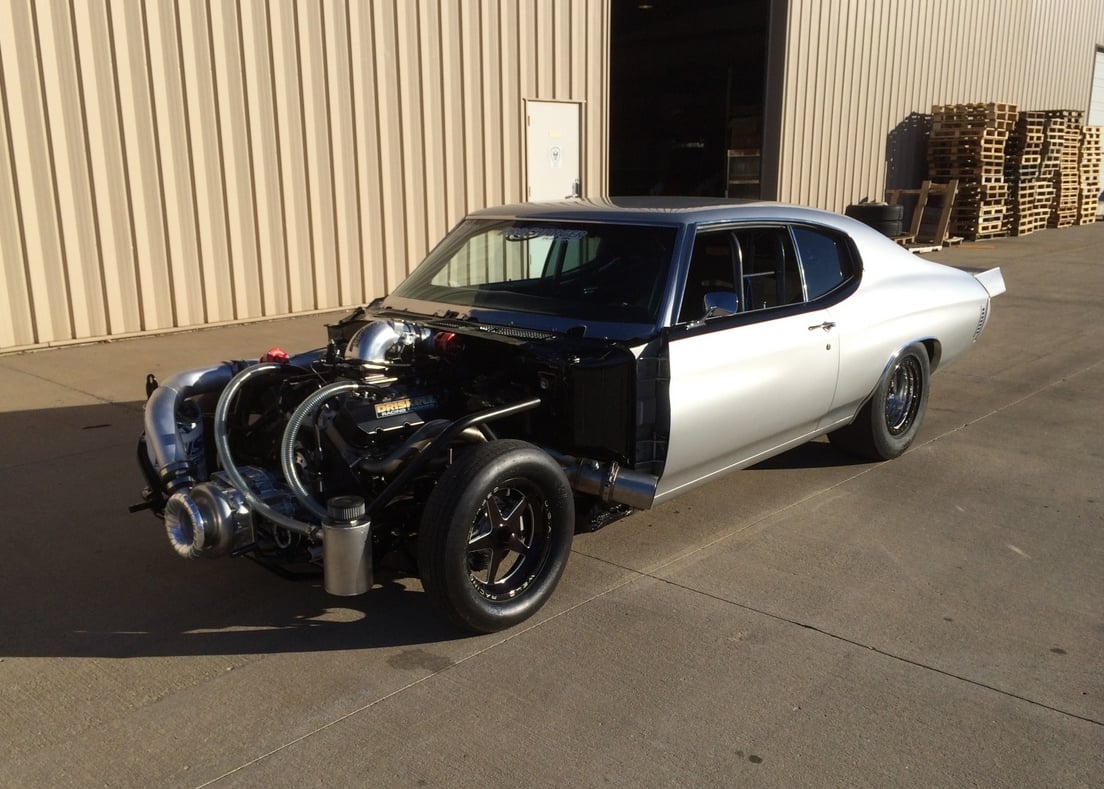 Standing Out: Barry Lutz' Outlaw 275 Drag Radial Chevelle