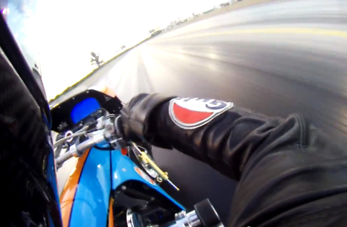 5.87 Exhilarating Seconds Aboard Ian King's Top Fuel Motorcycle