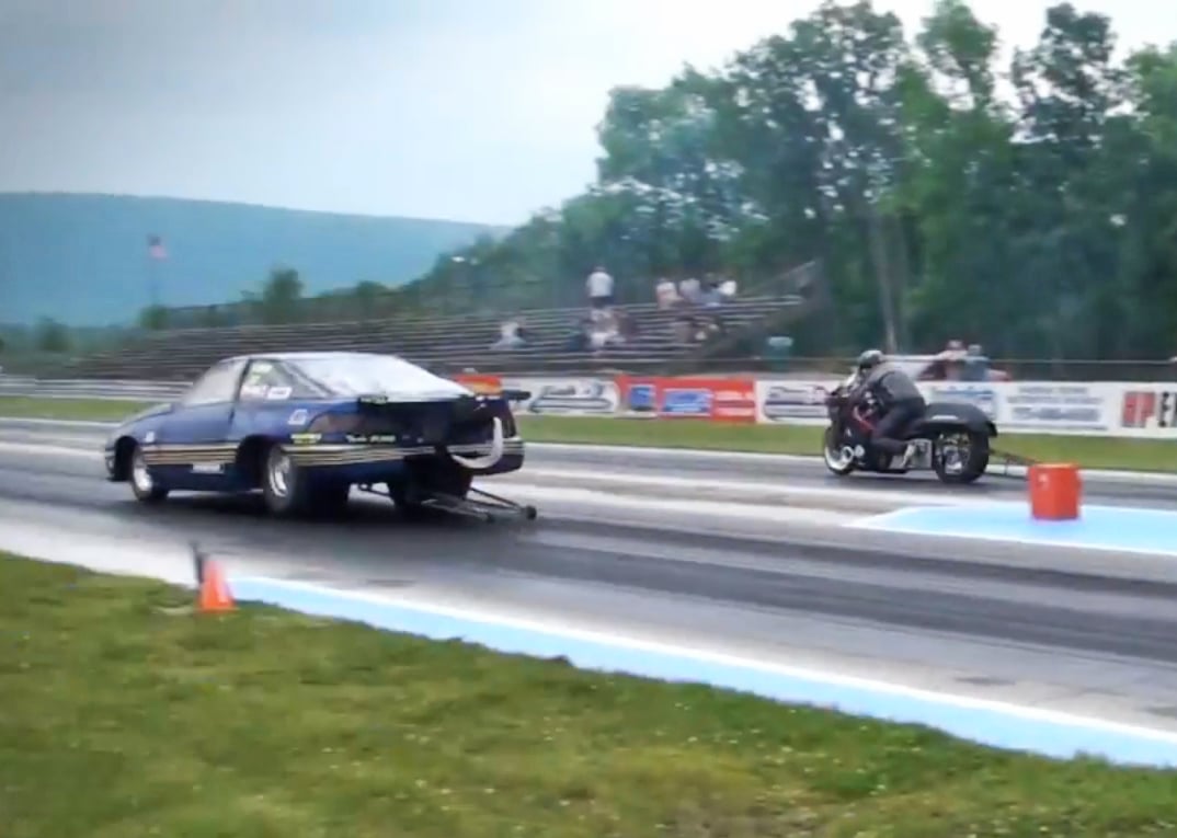 Video: Boosted Bike Versus Boosted Car Grudge Race