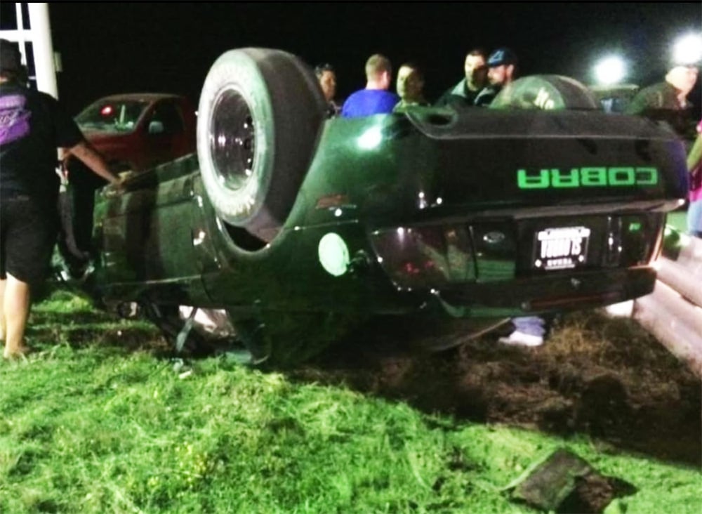 Mustang Crashes And Rolls At Texas Strip...With Girlfriend Aboard