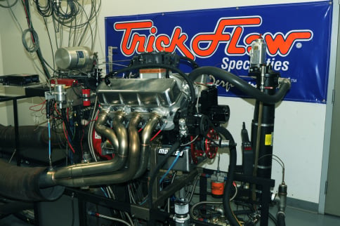 Video: Trick Flow Builds/Dynos 572 BBC For IHRA's Top Class Champ