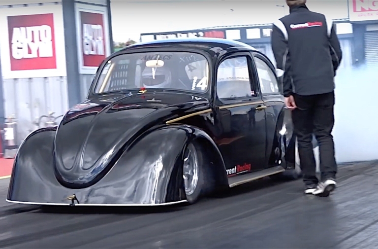 VW Bug Breaks 1/4-Mile Electric Door Car Drag Racing Record
