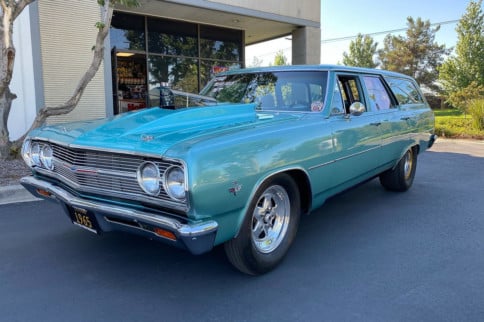 This Wheels-Up '65 Chevelle 4-Door Wagon Is One Surfers' Paradise