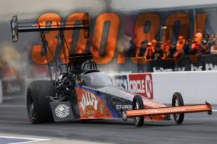 Mike Salinas Makes History With First 300 MPH Run To The 1/8-Mile!